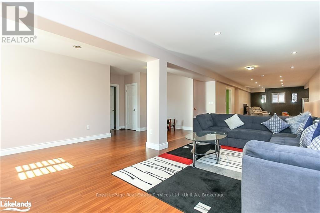 16 Wasaga Sands Drive, Wasaga Beach, Ontario  L9Z 1J6 - Photo 31 - S10437956
