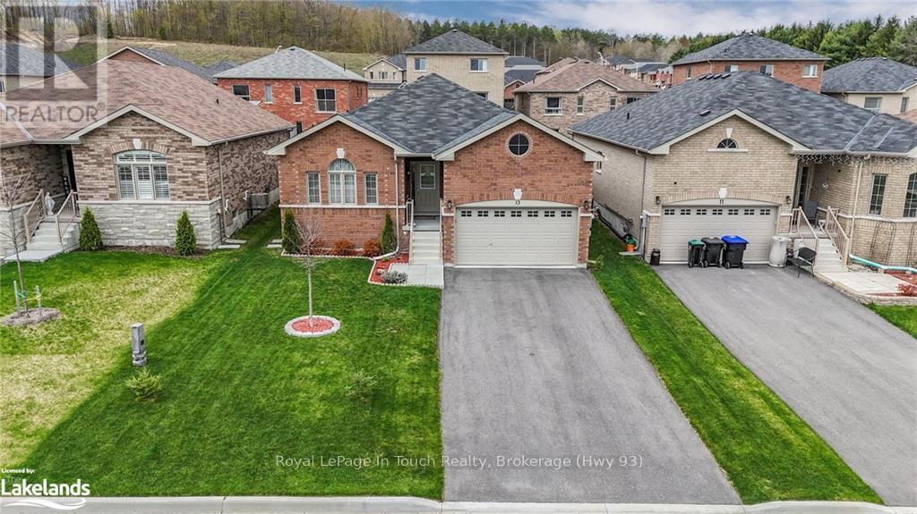 13 Hewson Street, Penetanguishene, Ontario  L9M 0V7 - Photo 17 - S10438429