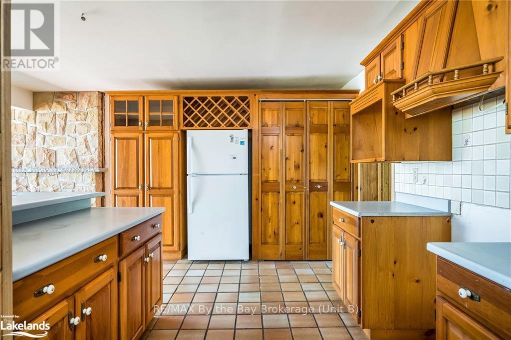 156 Santos Lane, Wasaga Beach, Ontario  L9Z 2M1 - Photo 16 - S10438477