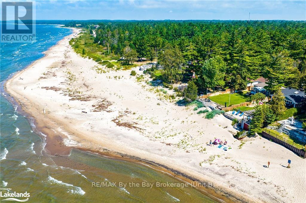 156 Santos Lane, Wasaga Beach, Ontario  L9Z 2M1 - Photo 3 - S10438477
