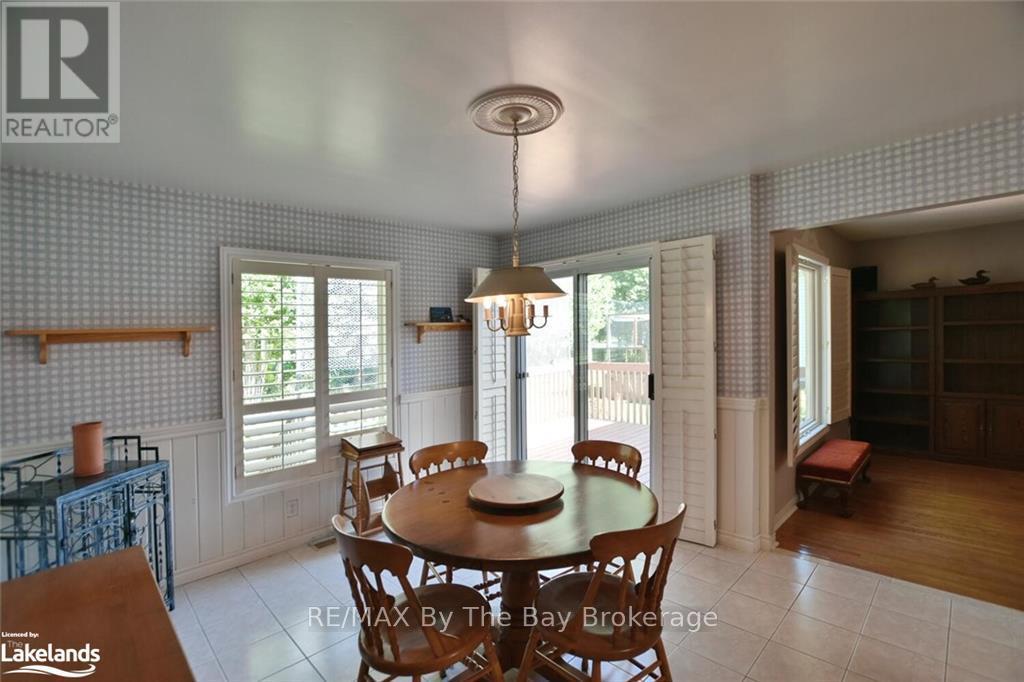 28 Fairway Crescent, Wasaga Beach, Ontario  L9Z 1B9 - Photo 17 - S10438725