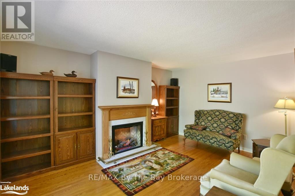 28 Fairway Crescent, Wasaga Beach, Ontario  L9Z 1B9 - Photo 19 - S10438725