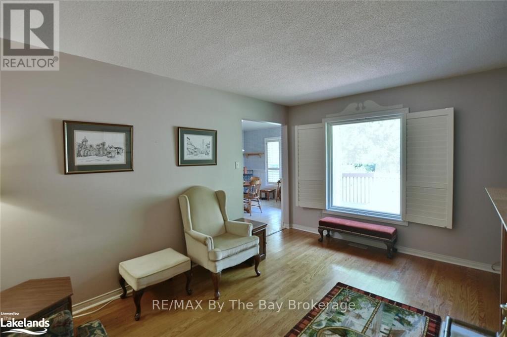 28 Fairway Crescent, Wasaga Beach, Ontario  L9Z 1B9 - Photo 21 - S10438725