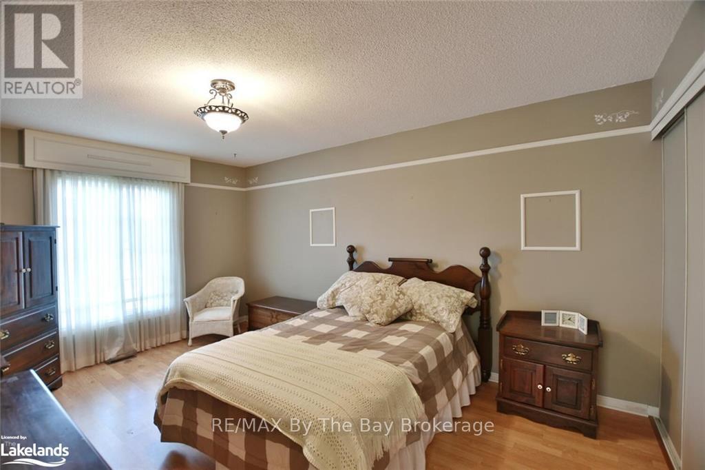 28 Fairway Crescent, Wasaga Beach, Ontario  L9Z 1B9 - Photo 25 - S10438725
