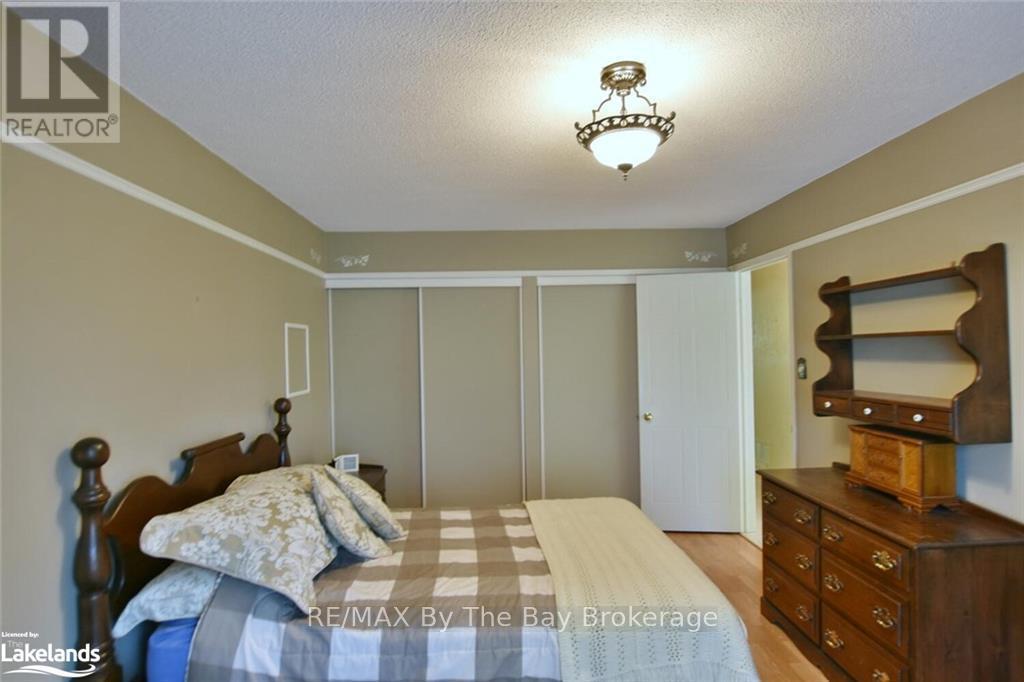 28 Fairway Crescent, Wasaga Beach, Ontario  L9Z 1B9 - Photo 27 - S10438725