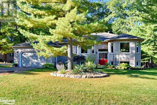 4 Pauline Place, Wasaga Beach, Ontario  L9Z 1J2 - Photo 1 - S10439600