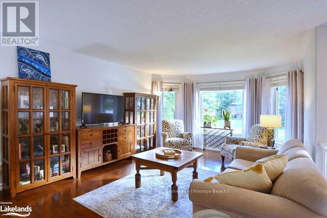 4 Pauline Place, Wasaga Beach, Ontario  L9Z 1J2 - Photo 9 - S10439600