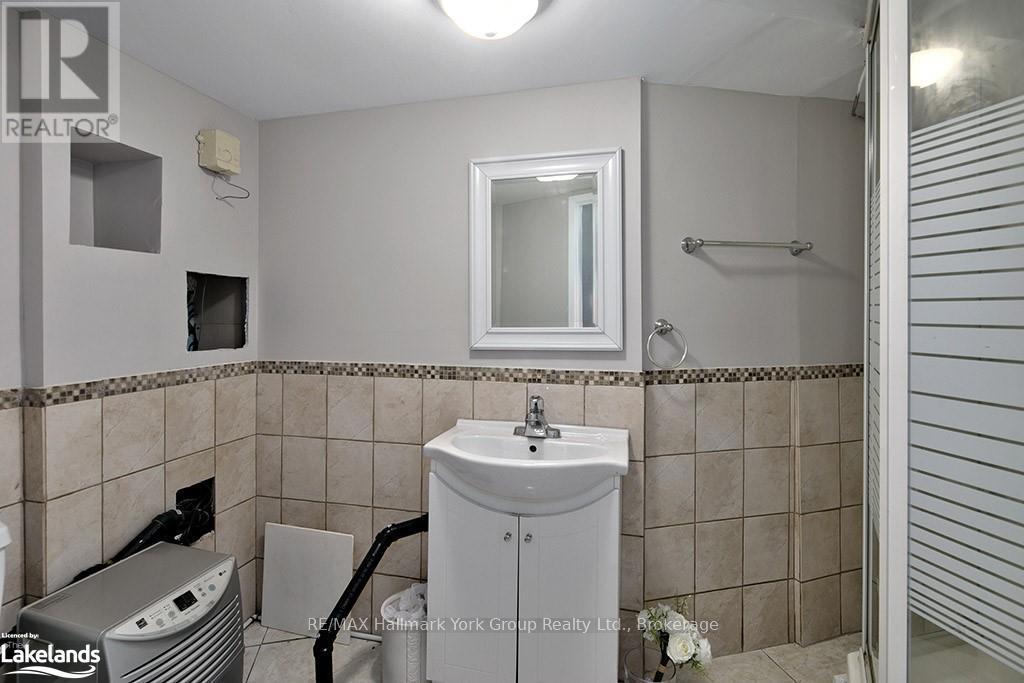 1 - 1 Spruce Street, Wasaga Beach, Ontario  L9Z 2X1 - Photo 27 - S10439743