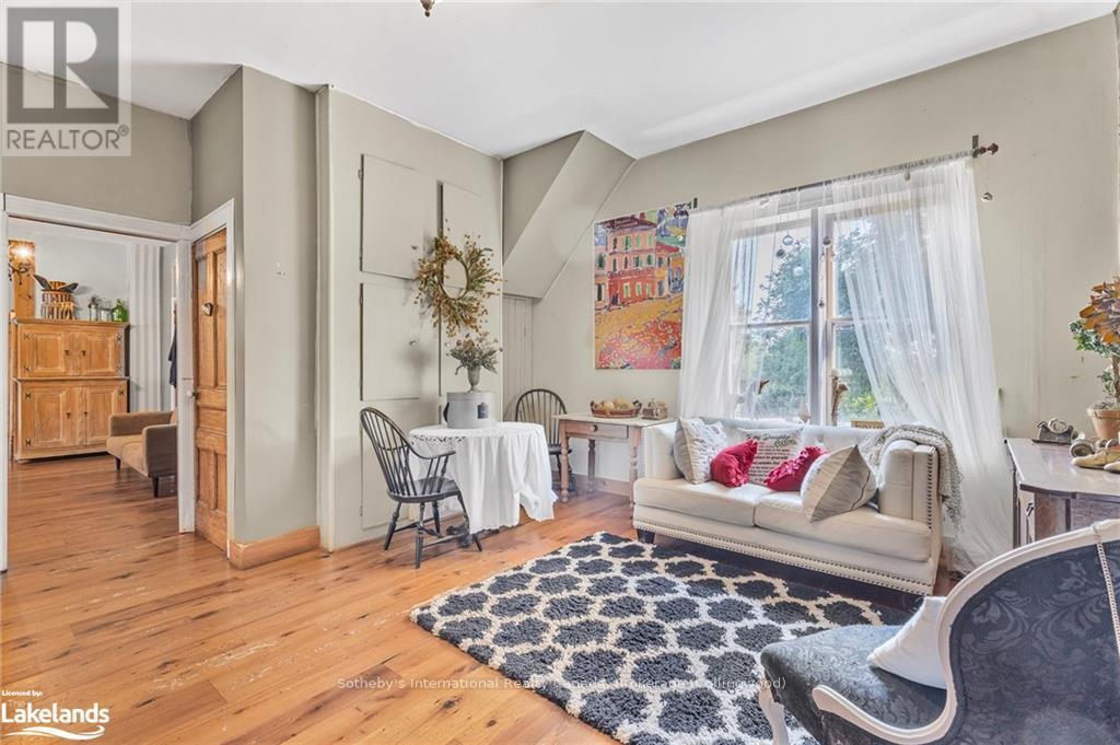 11162 County Road 10, Clearview, Ontario  L0M 1S0 - Photo 16 - S10439915