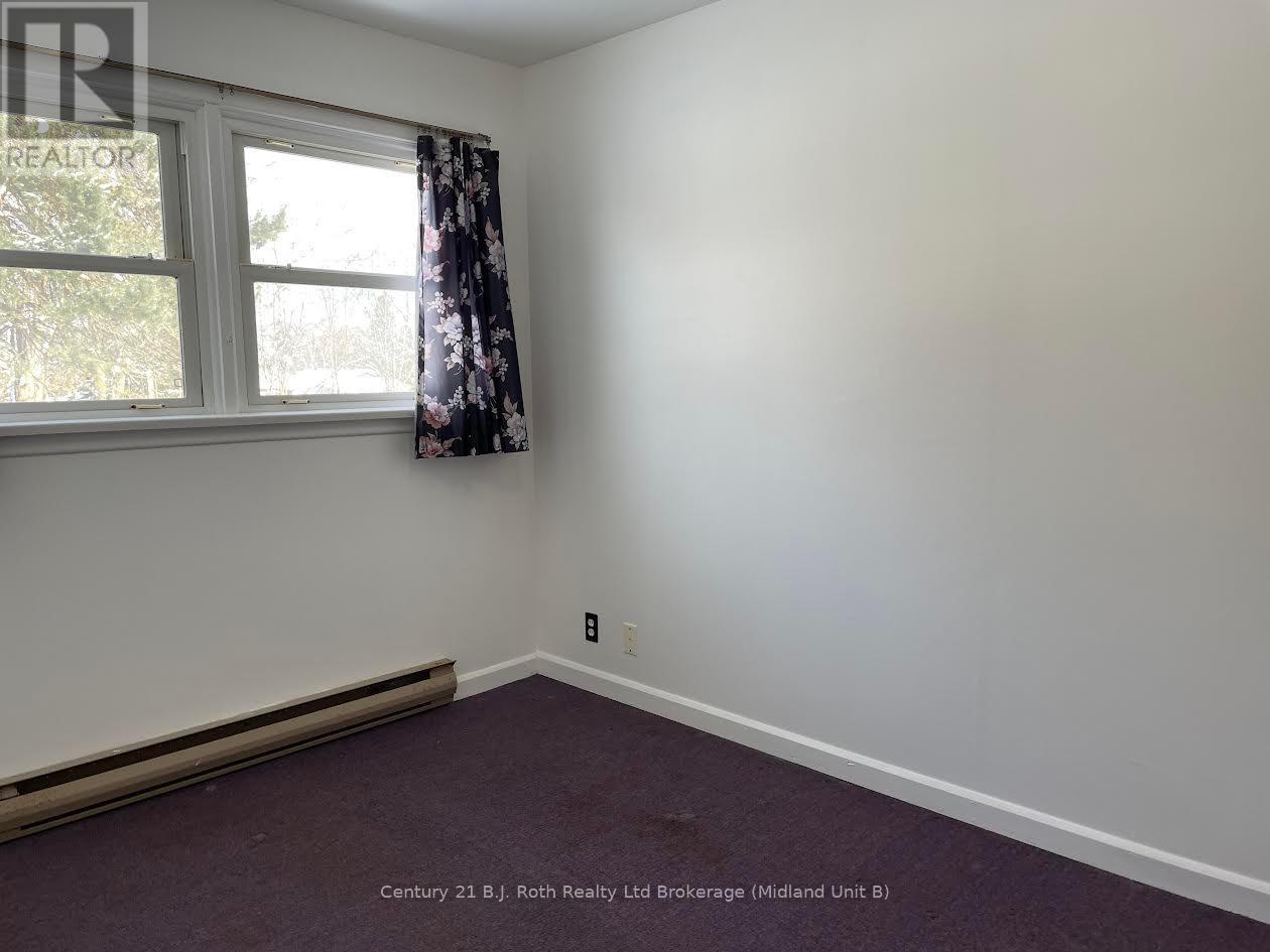 9 Mountain Avenue, Tay, Ontario  L0K 2C0 - Photo 12 - S10440350