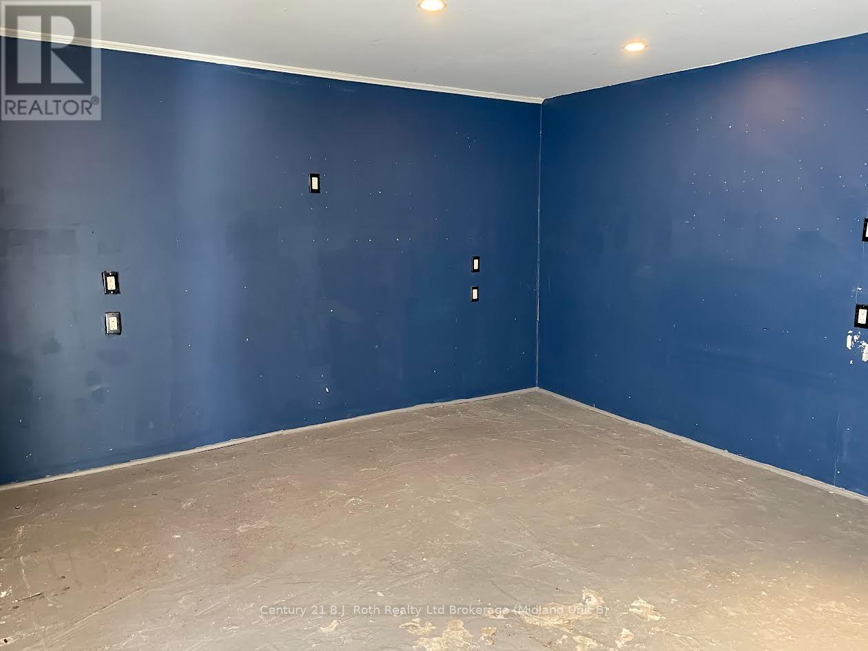 9 Mountain Avenue, Tay (Waubaushene), Ontario  L0K 2C0 - Photo 21 - S10440350