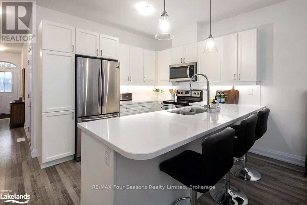 4 Sutton Lane, Collingwood, Ontario  L9Y 5B4 - Photo 9 - S10440353