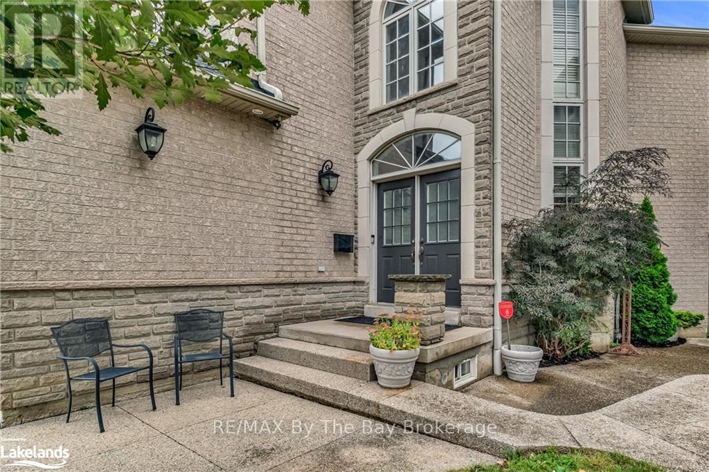 5335 Cosentino Gardens, Mississauga (Hurontario), Ontario  L4Z 3Z3 - Photo 3 - W10438816