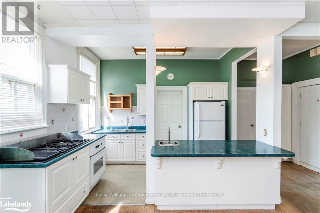 1 Simcoe Street, Penetanguishene, Ontario  L9M 1V2 - Photo 22 - S10435687