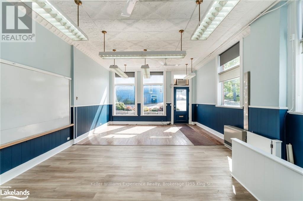 1 Simcoe Street, Penetanguishene, Ontario  L9M 1V2 - Photo 5 - S10435687