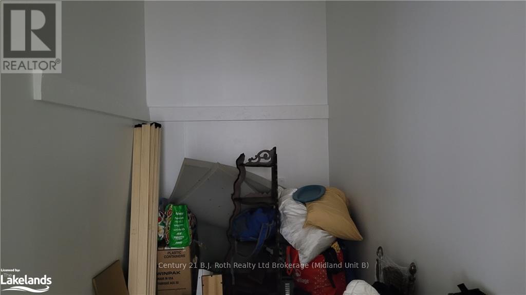 23 Laurier Road, Penetanguishene, Ontario  L9M 1G8 - Photo 13 - S10437774