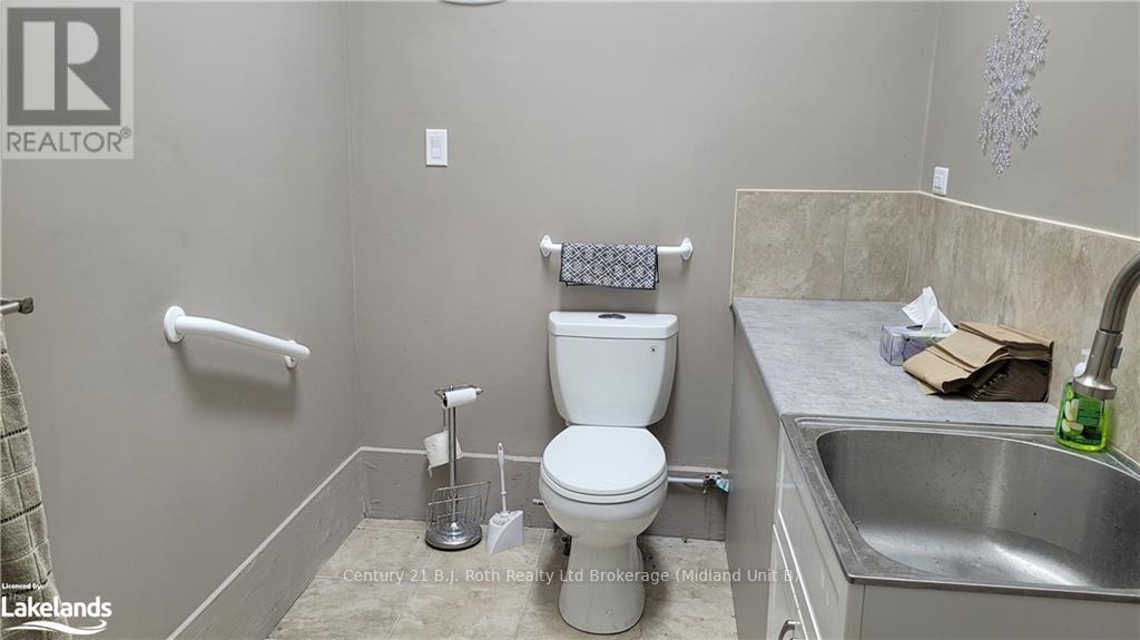 23 Laurier Road, Penetanguishene, Ontario  L9M 1G8 - Photo 14 - S10437774