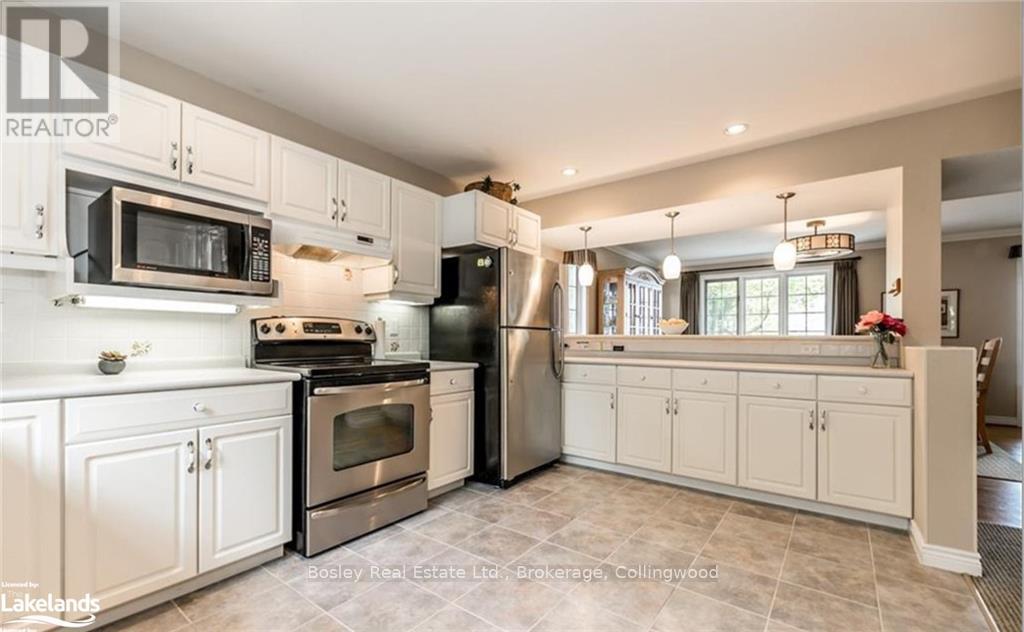 1870 Shore Lane, Wasaga Beach, Ontario  L9Z 1V2 - Photo 4 - S10899762