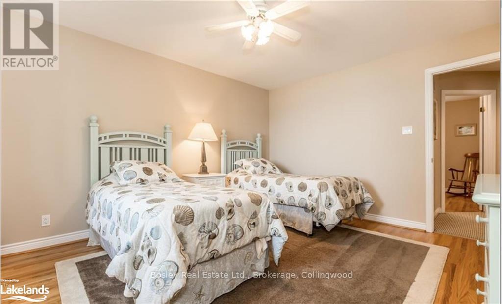 1870 Shore Lane, Wasaga Beach, Ontario  L9Z 1V2 - Photo 8 - S10899762