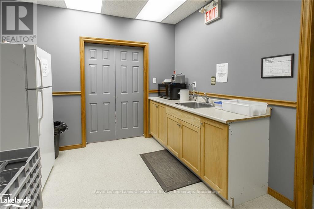 11 Gray Road, Bracebridge (Macaulay), Ontario  P1L 1P8 - Photo 9 - X10437747