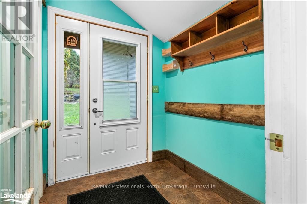 4 Stocking Lane, Huntsville, Ontario  P1H 1V4 - Photo 3 - X10438340