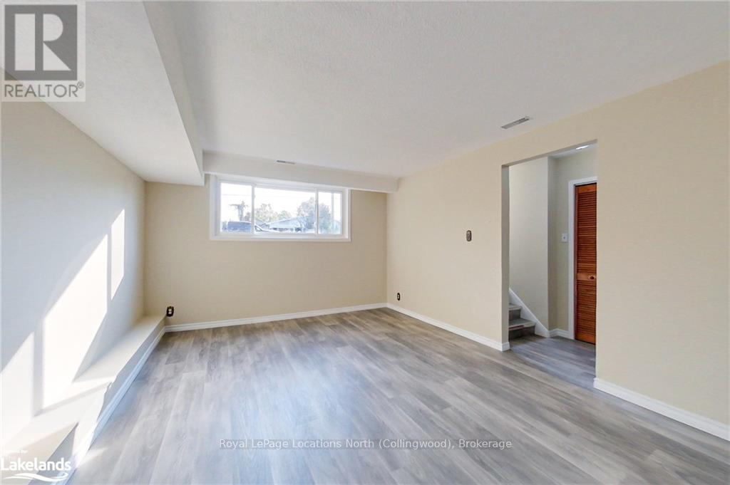 646 Oak Street, Collingwood, Ontario  L9Y 2Z8 - Photo 5 - S10438949