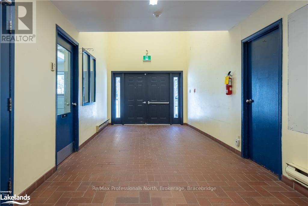 2483 Old Muskoka Road, Huntsville, Ontario  P0B 1M0 - Photo 12 - X10437606