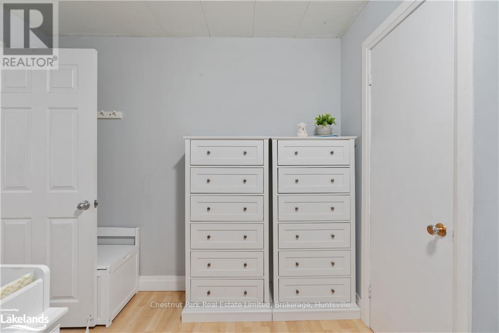 3 Cora Street E, Huntsville, Ontario  P1H 1T5 - Photo 11 - X10437119