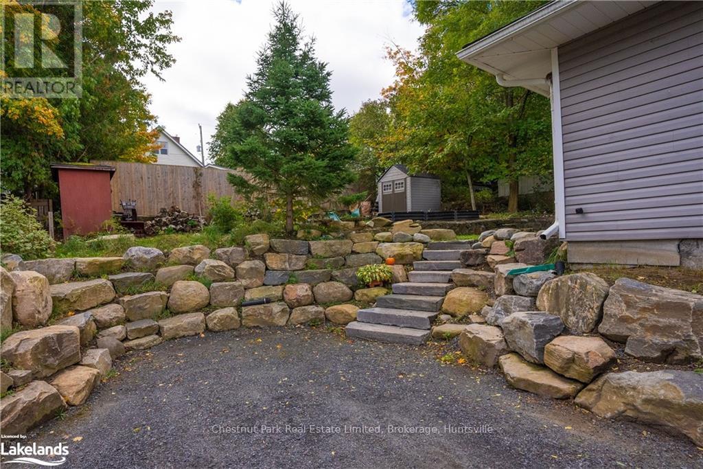 3 Cora Street E, Huntsville, Ontario  P1H 1T5 - Photo 36 - X10437119