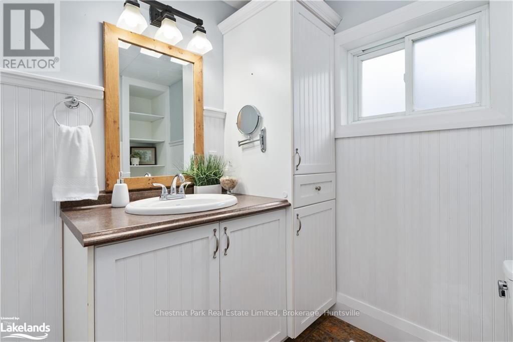 3 Cora Street E, Huntsville, Ontario  P1H 1T5 - Photo 6 - X10437119