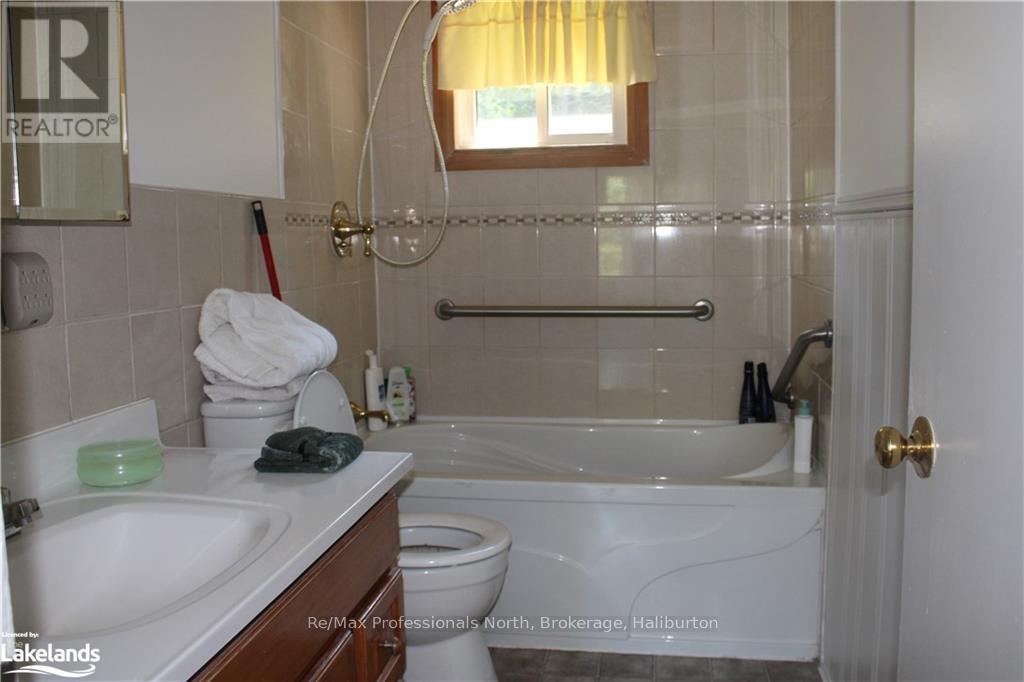 1200 Glamor Lake Road, Highlands East, Ontario  K0M 1R0 - Photo 25 - X10438626