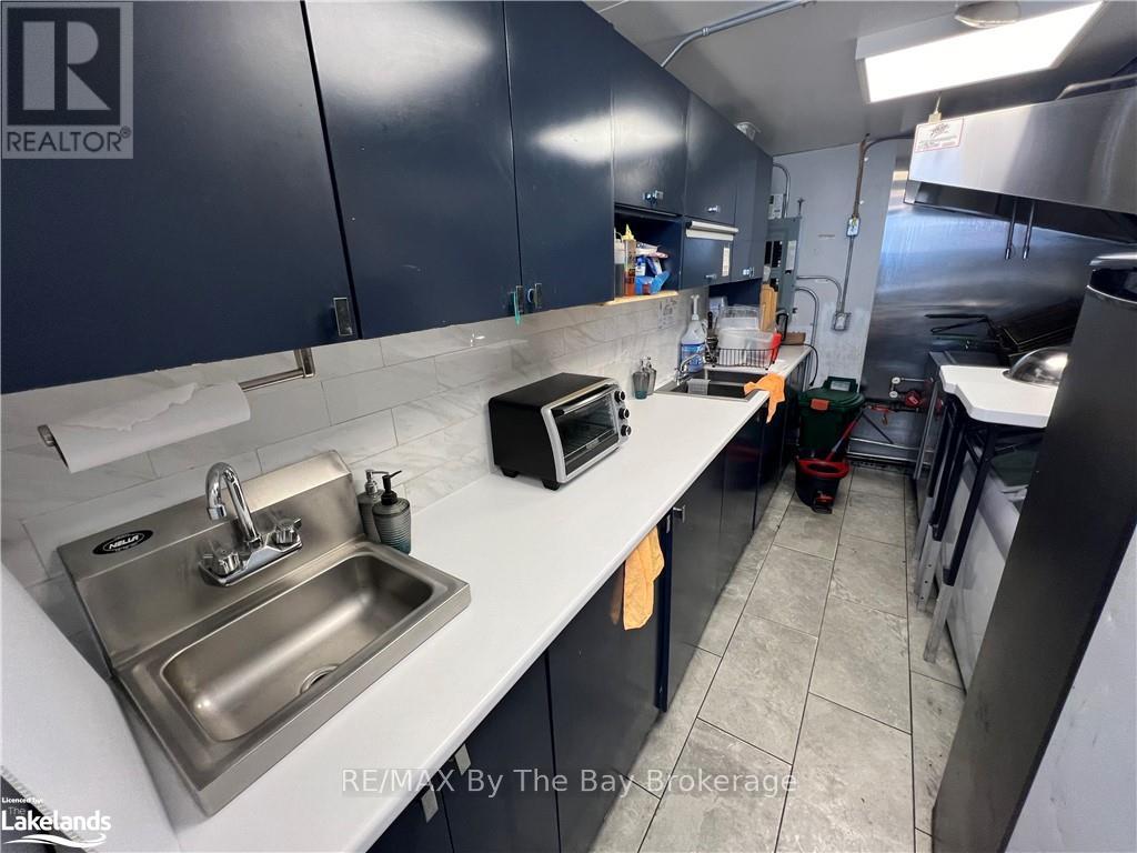 8 - 10 Main W/s Street, Wasaga Beach, Ontario  L9Z 2K3 - Photo 10 - S10439833