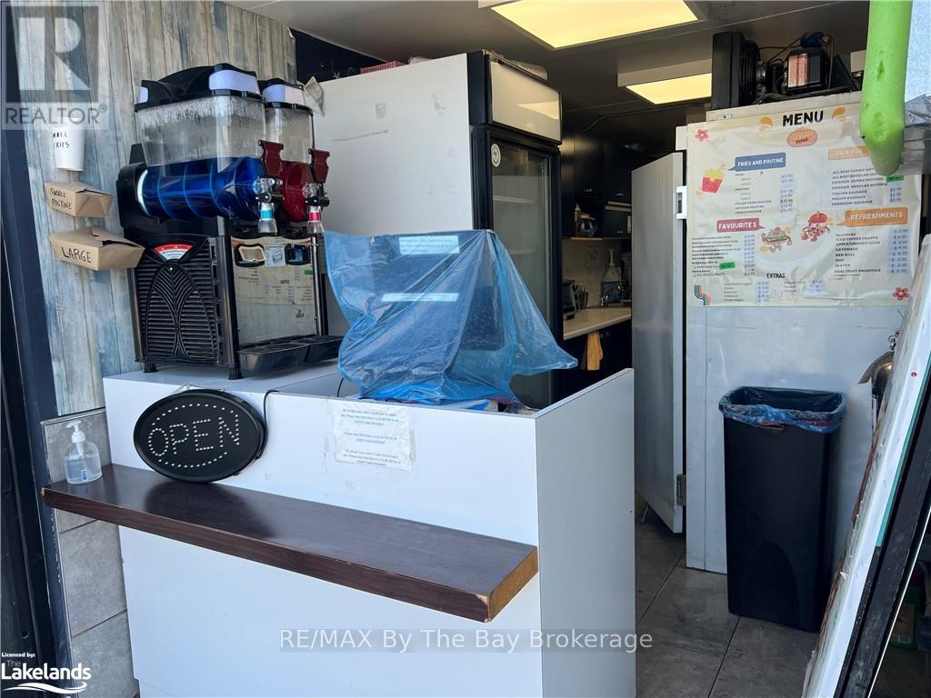 8 - 10 Main W/s Street, Wasaga Beach, Ontario  L9Z 2K3 - Photo 7 - S10439833