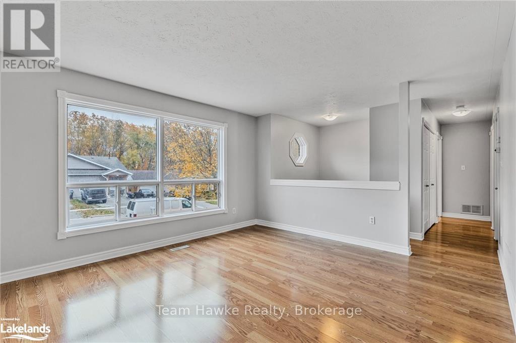 807 Birchwood Drive, Midland, Ontario  L4R 4Y3 - Photo 6 - S10439995