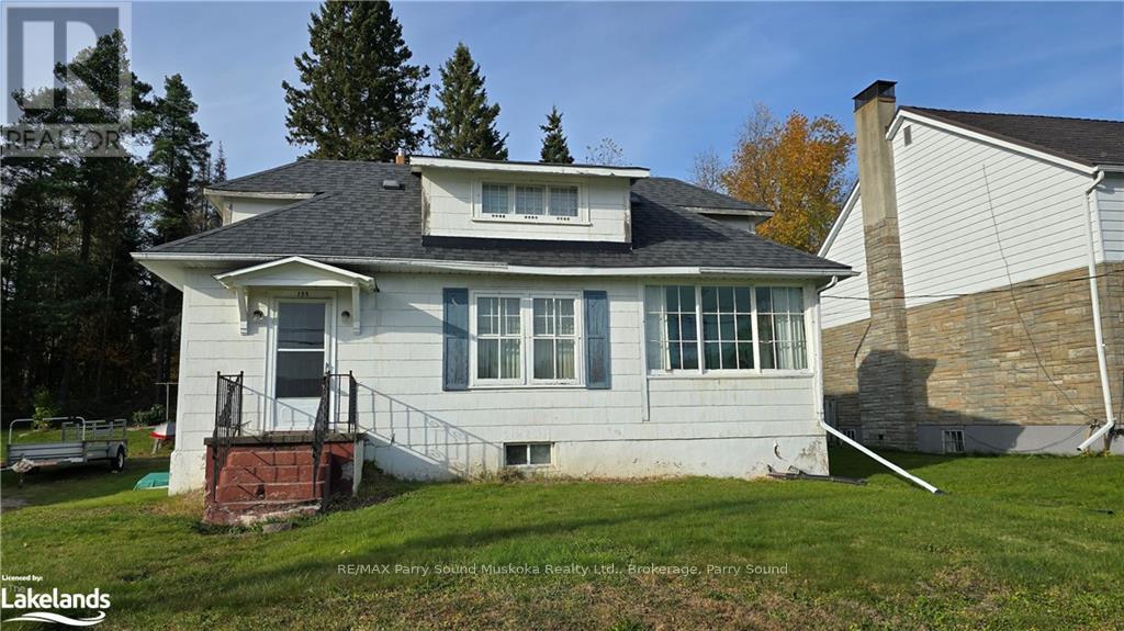 155 HUSTON ST STREET, Burk's Falls, Ontario