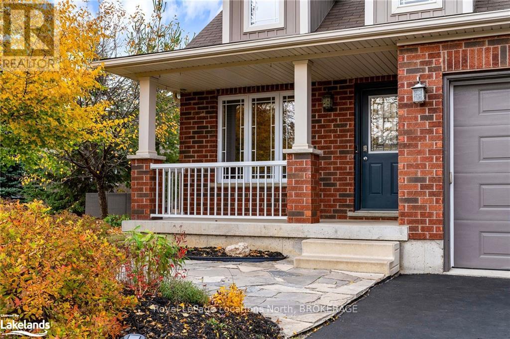 19 Lynden Street, Collingwood, Ontario  L9Y 0C4 - Photo 2 - S10440009