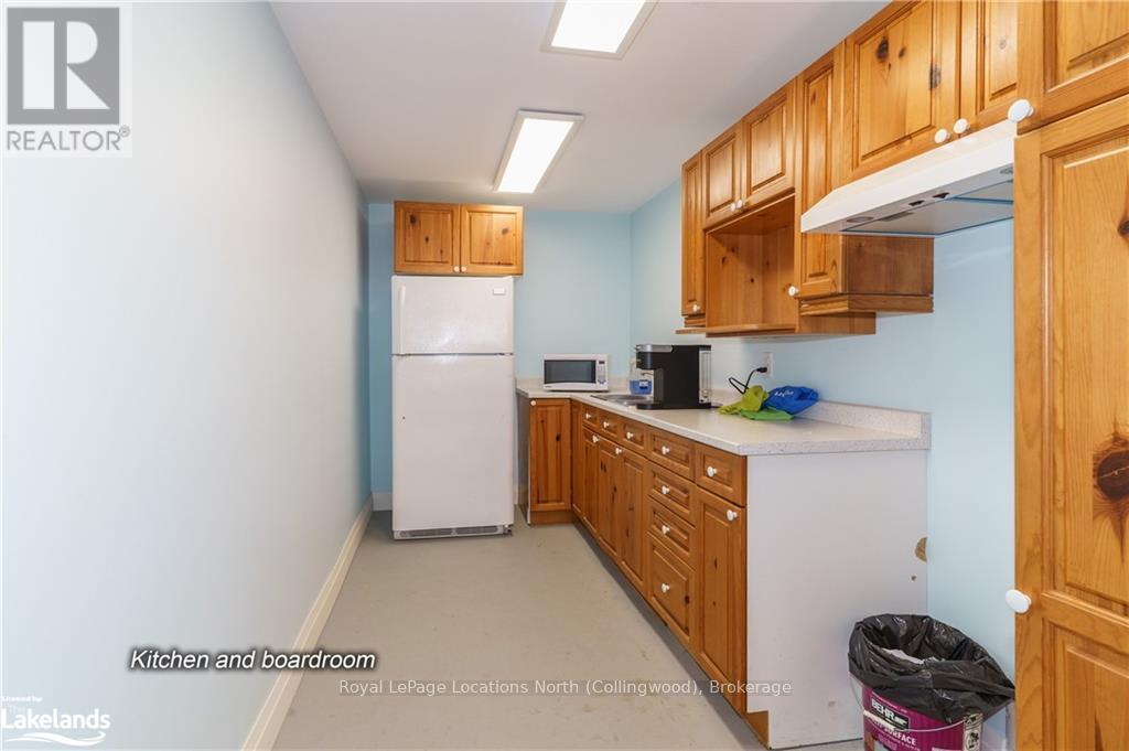 3841 Muskoka Road 118 W, Muskoka Lakes (Medora), Ontario  P0B 1J0 - Photo 20 - X10436251