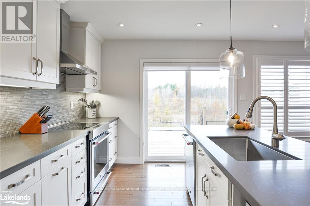 83 Douglas Drive, Bracebridge, Ontario  P1L 0L3 - Photo 3 - X10438700