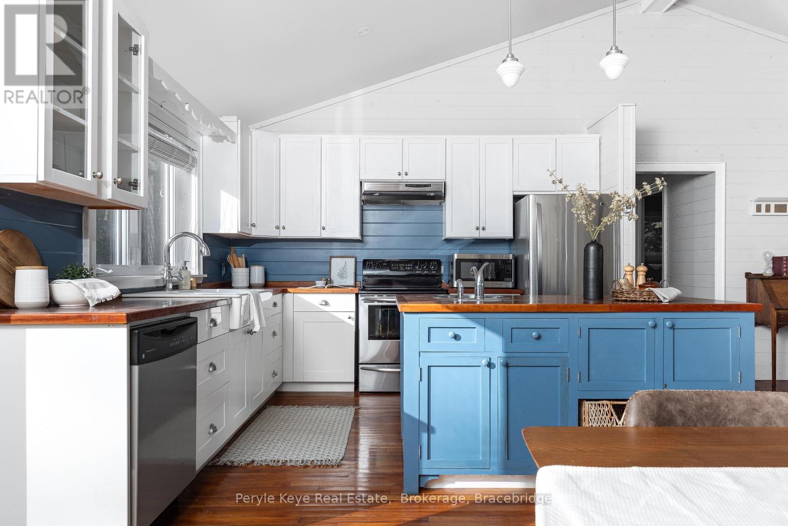 1165 Walker Lake Drive, Lake Of Bays (Sinclair), Ontario  P1H 2J6 - Photo 17 - X10438934