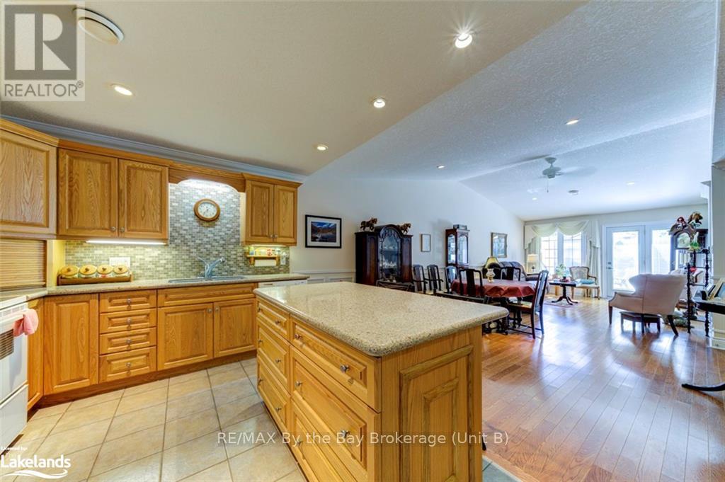 41 Meadow Lane, Wasaga Beach, Ontario  L9Z 0A2 - Photo 3 - S10437321