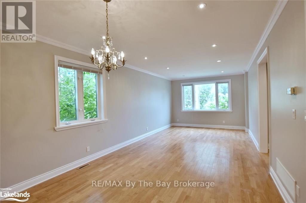 243 River Road East, Wasaga Beach, Ontario  L9Z 2L1 - Photo 10 - S10898051