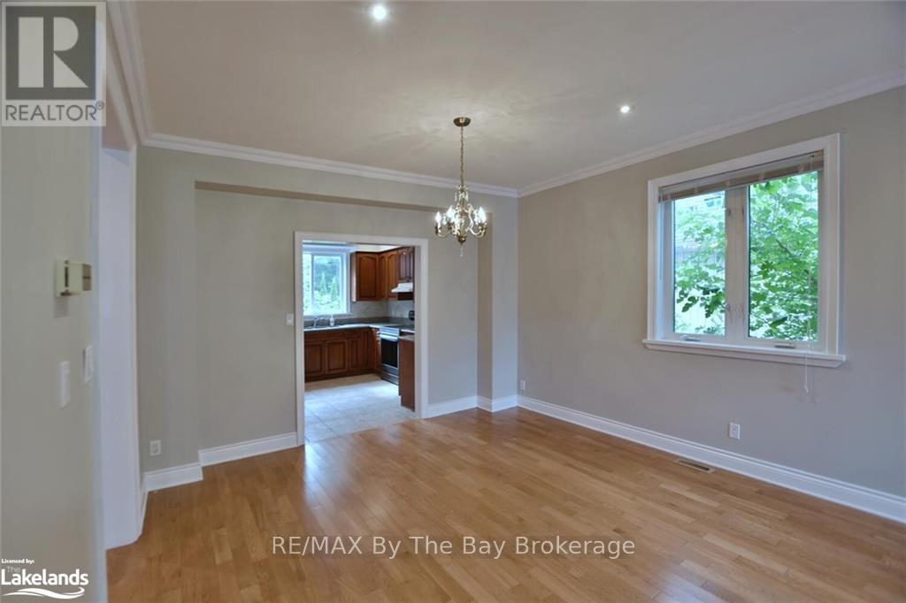 243 River Road East, Wasaga Beach, Ontario  L9Z 2L1 - Photo 13 - S10898051