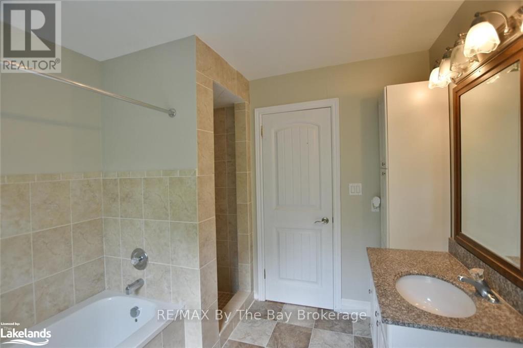 243 River Road East, Wasaga Beach, Ontario  L9Z 2L1 - Photo 31 - S10898051