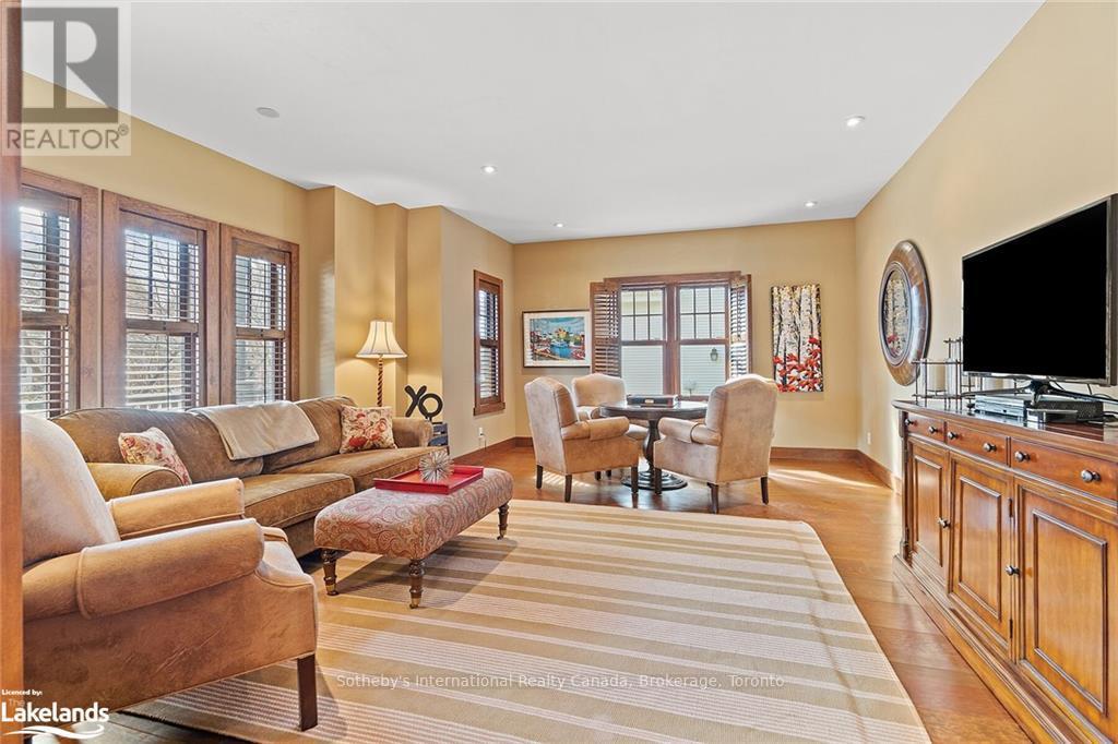 148 Snowbridge Way, Blue Mountains (Blue Mountain Resort Area), Ontario  L9Y 0V1 - Photo 13 - X10439128