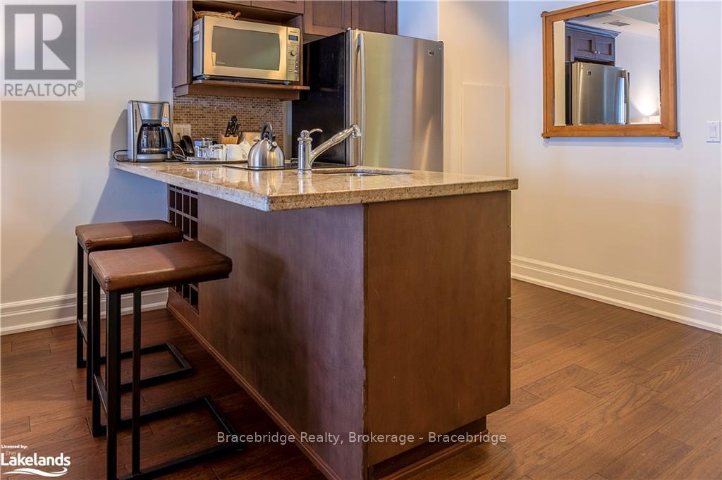 L204-D2 - 1869 Muskoka Road 118 W, Muskoka Lakes (Monck (Muskoka Lakes)), Ontario  P1L 1W8 - Photo 18 - X10439154