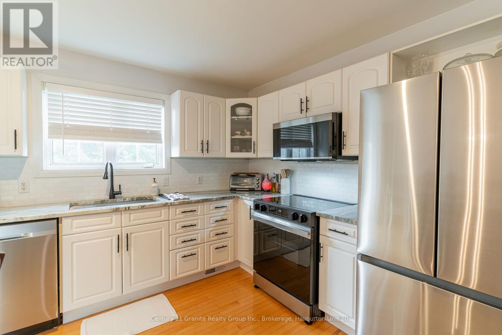 8 Mckay Street, Minden Hills, Ontario  K0M 2K0 - Photo 15 - X10439299