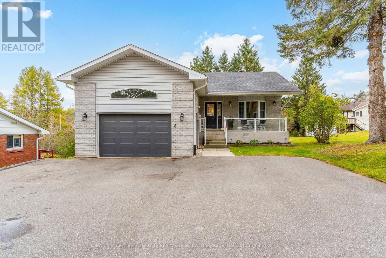 8 Mckay Street, Minden Hills, Ontario  K0M 2K0 - Photo 3 - X10439299