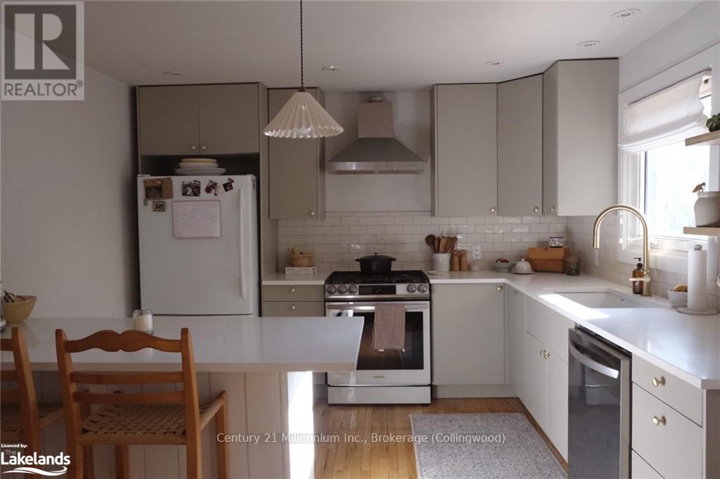 85 Ninth Street, Collingwood, Ontario  L9Y 2G3 - Photo 5 - S10437900