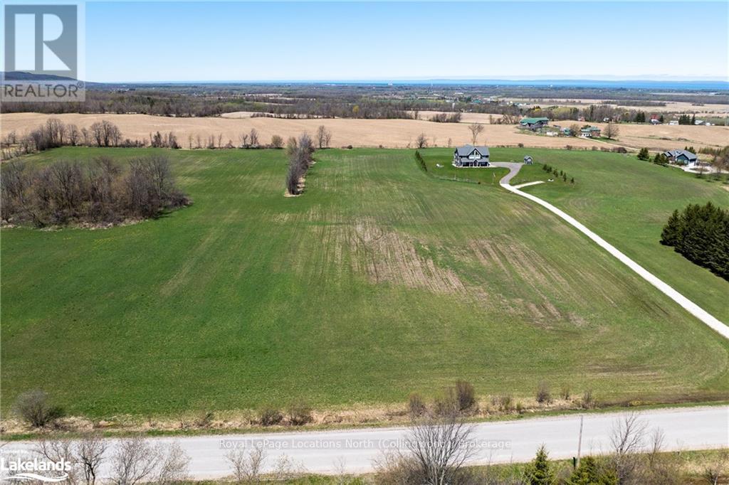 22 Sydenham Trail W, Clearview, Ontario  L0M 1H0 - Photo 3 - S10438529