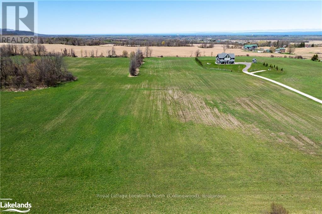 22 Sydenham Trail W, Clearview, Ontario  L0M 1H0 - Photo 8 - S10438529